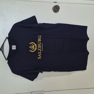 Men's Graphic Tee Size Medium